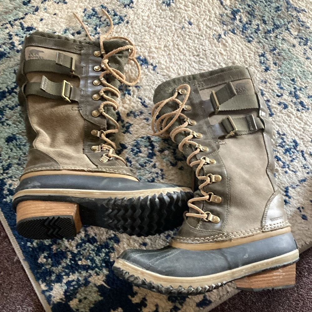 Sorel boots - Picture 5 of 5